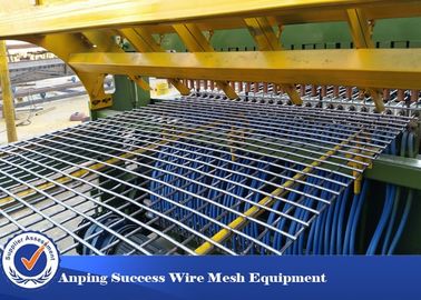 Китай Профессиональный сварочный аппарат сетки загородки для плетения провода 380в крыши пола  поставщик
